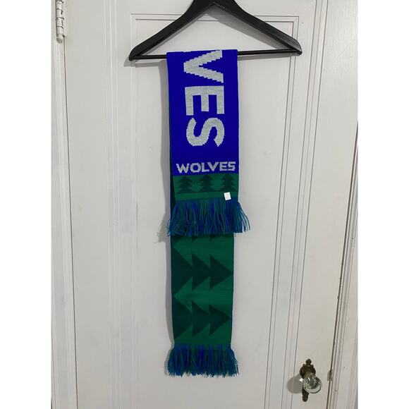 Minnesota Timberwolves Supporter Scarf - Picture 5 of 7